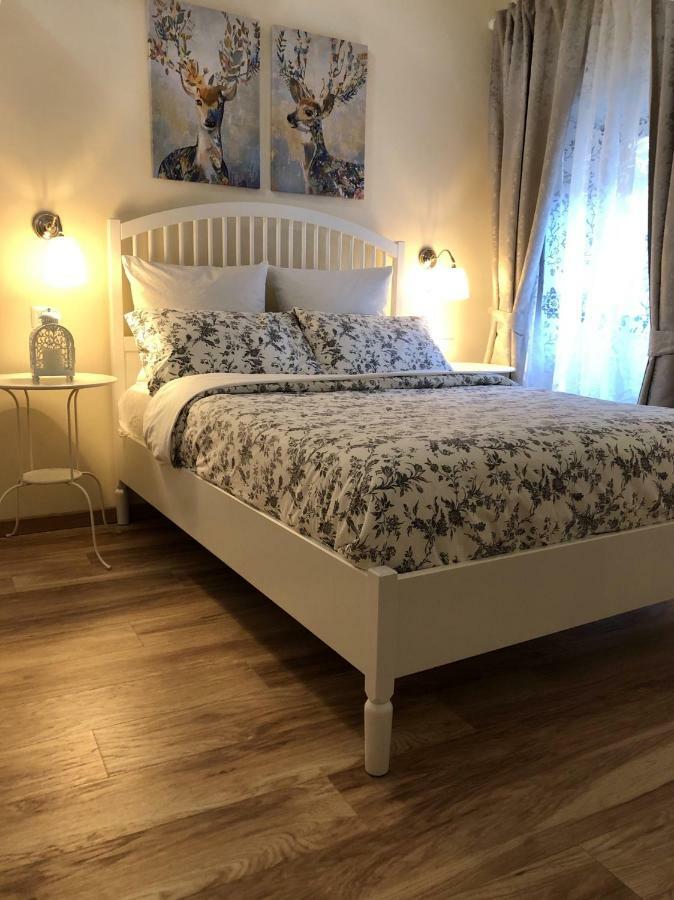 Alessia House Hotel Bagnoregio Bagian luar foto